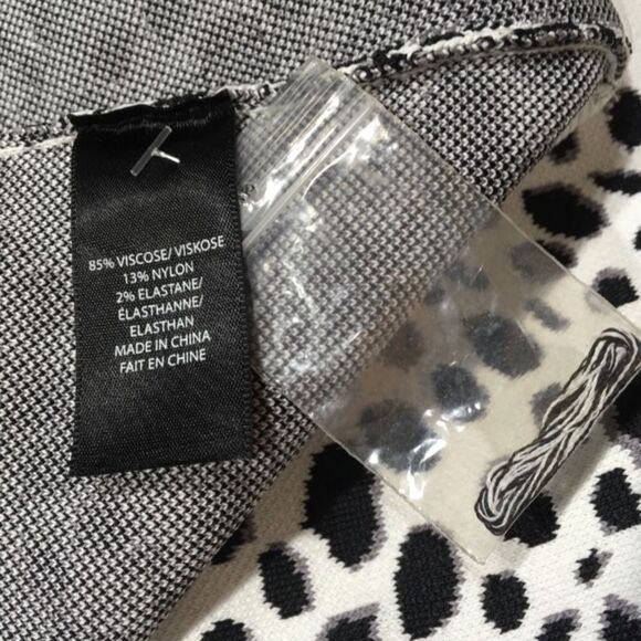 NWOT‎ PINK TARTAN SNOW LEOPARD FITTED FIT & FLARE KNIT DRESS M - Picture 8 of 8